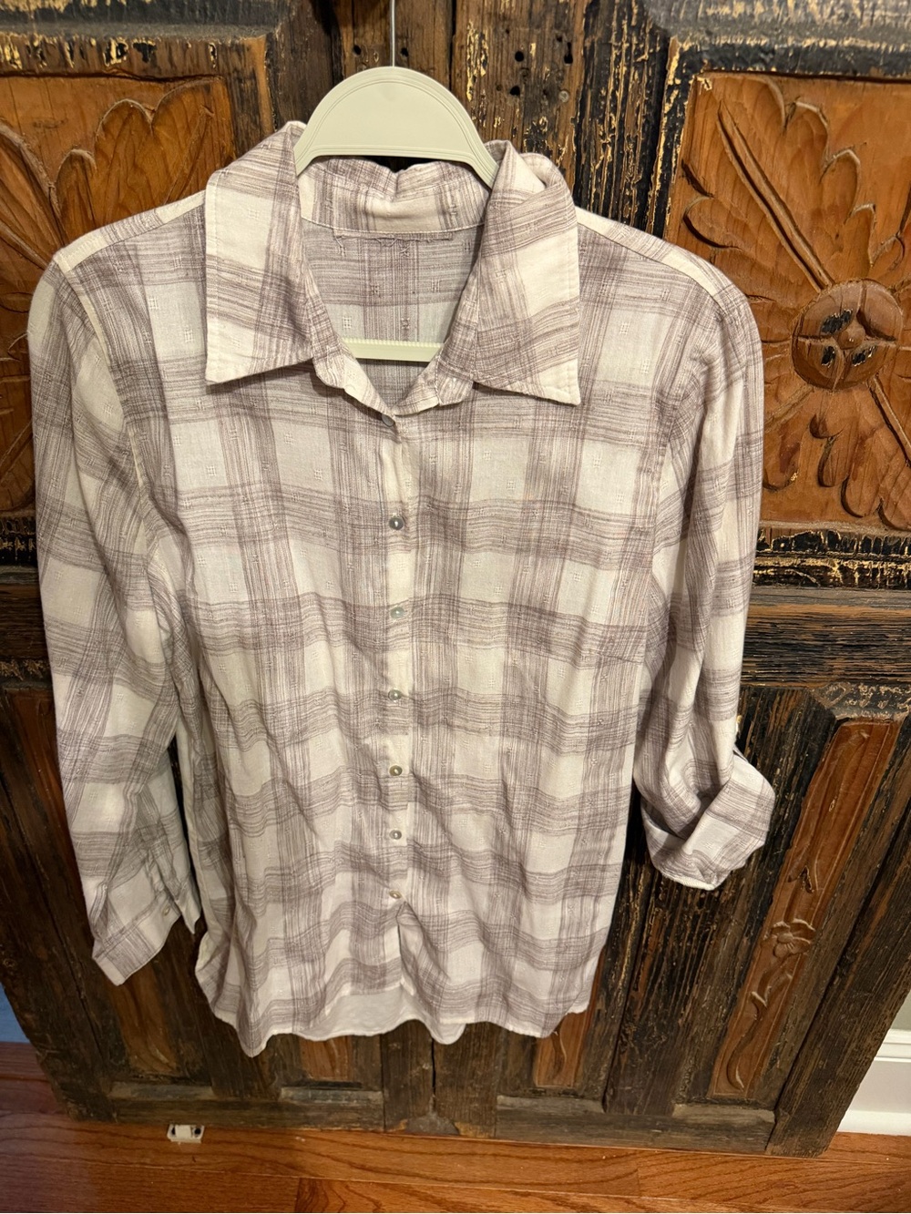 Ladies Plaid Button-Up Shirt in Light Taupe